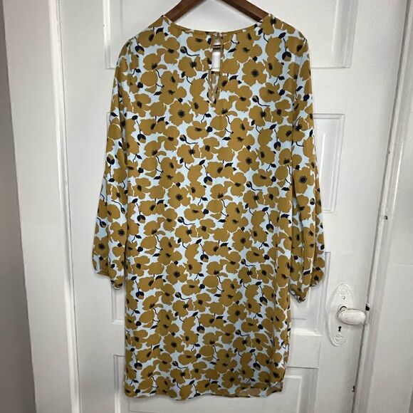 Le Lis Floral Print Silky Slip Dress - Picture 8 of 11